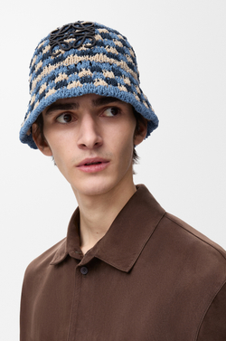 Loewe Вязаная крючком панама из рафии и телячьей кожи, синий
