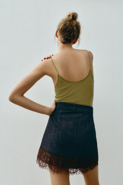 ZARA ДЖИНСОВЫЕ ЮБКА-ШОРТЫ Z1975 С КРУЖЕВОМ, СИНИЙ