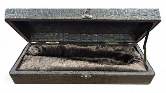 Подарочный кожаный кейс для ножа.