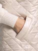 Жилет утепленный Дориана (бежевый) Б15322-18М LT Collection