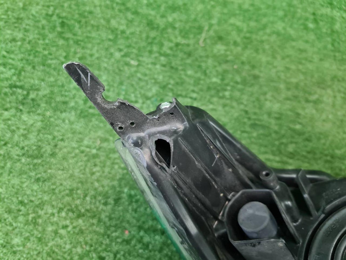 Фара левая Nissan Qashqai J11 (2013-2019) галоген