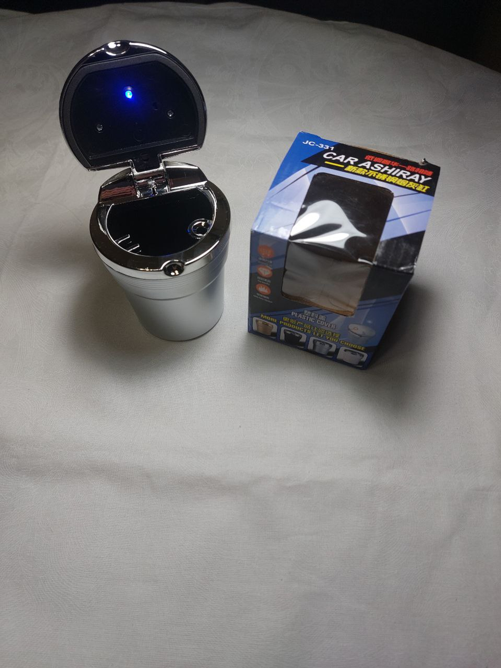 Пепельница автомобильная бездымная с подсветкой, подстаканник для автомобиля