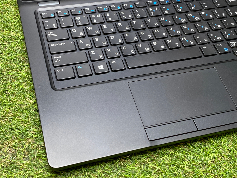 Ноутбук Dell i5-8250U/8GB/SSD256/ Latitude 5290[5290-1474]/Windows 10