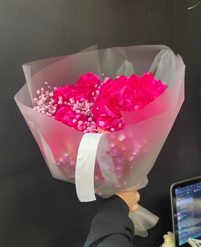 Букет Фукси из гортензии и гипсофилы