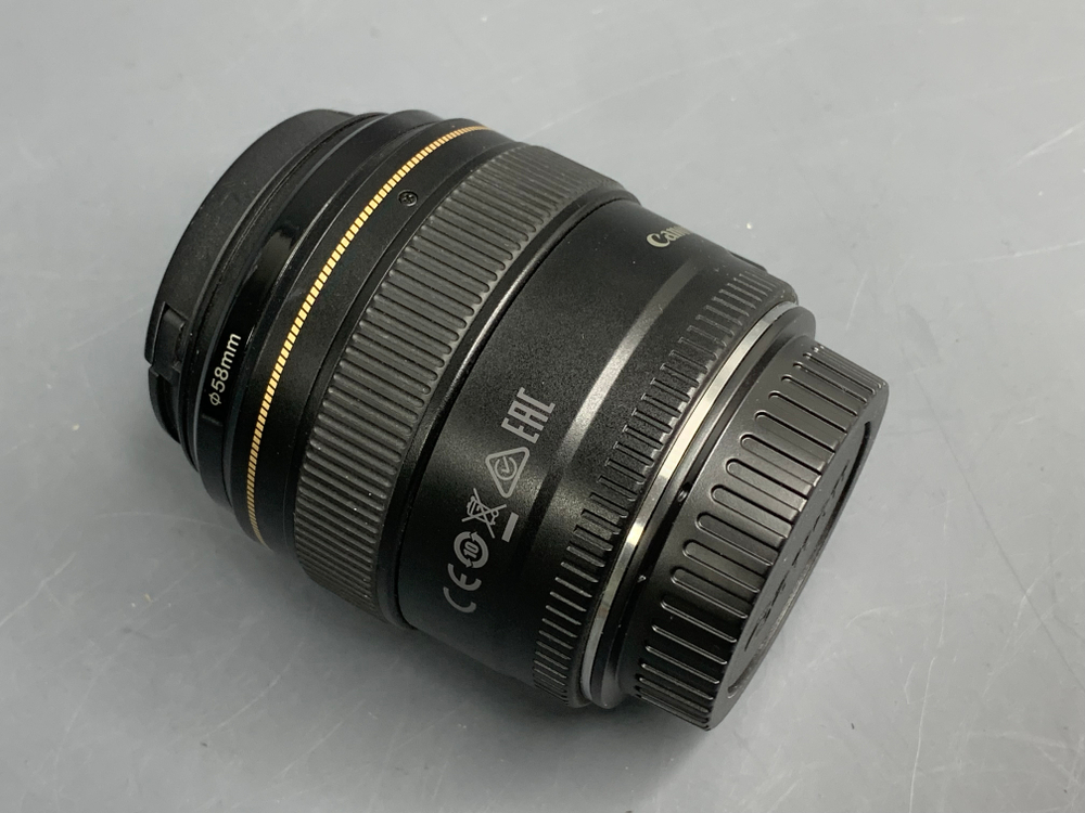 Canon EF 85mm 1.8 USM