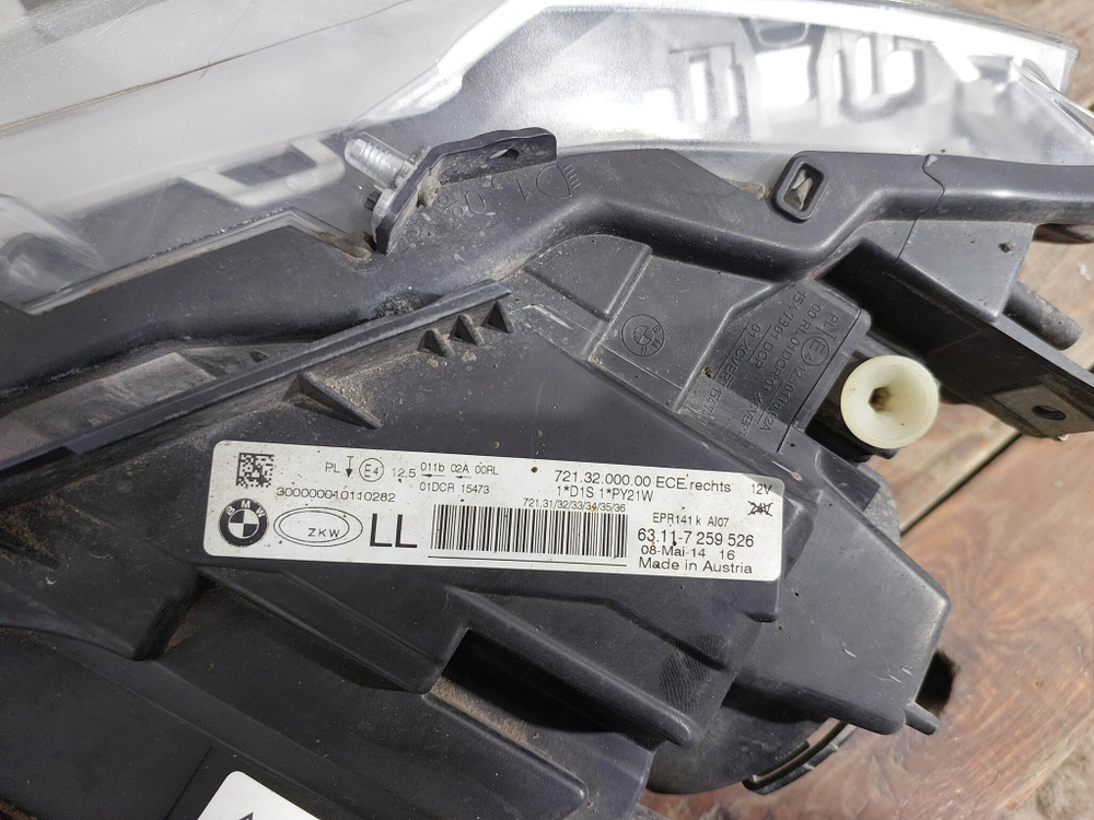 Фара правая ксенон BMW 3-Series (F30) 11-16 Б/У Оригинал 63117314532