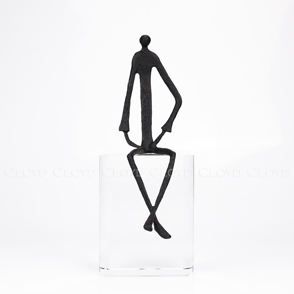 Статуэтка Cloyd арт.50178 / выс. 34 см - черный / серия 1642