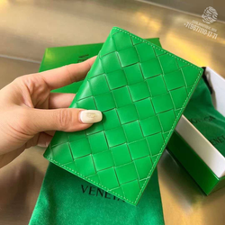 Обложка для паспорта Bottega Veneta