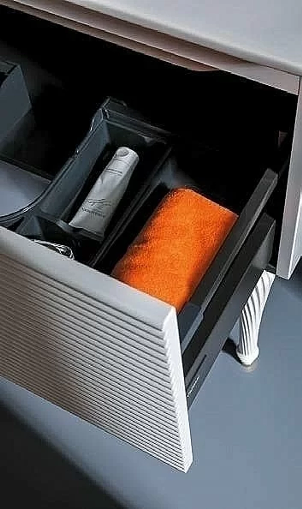 Тумба с раковиной Armadi Art Vallessi Avantgarde Linea 100 белая с хромом