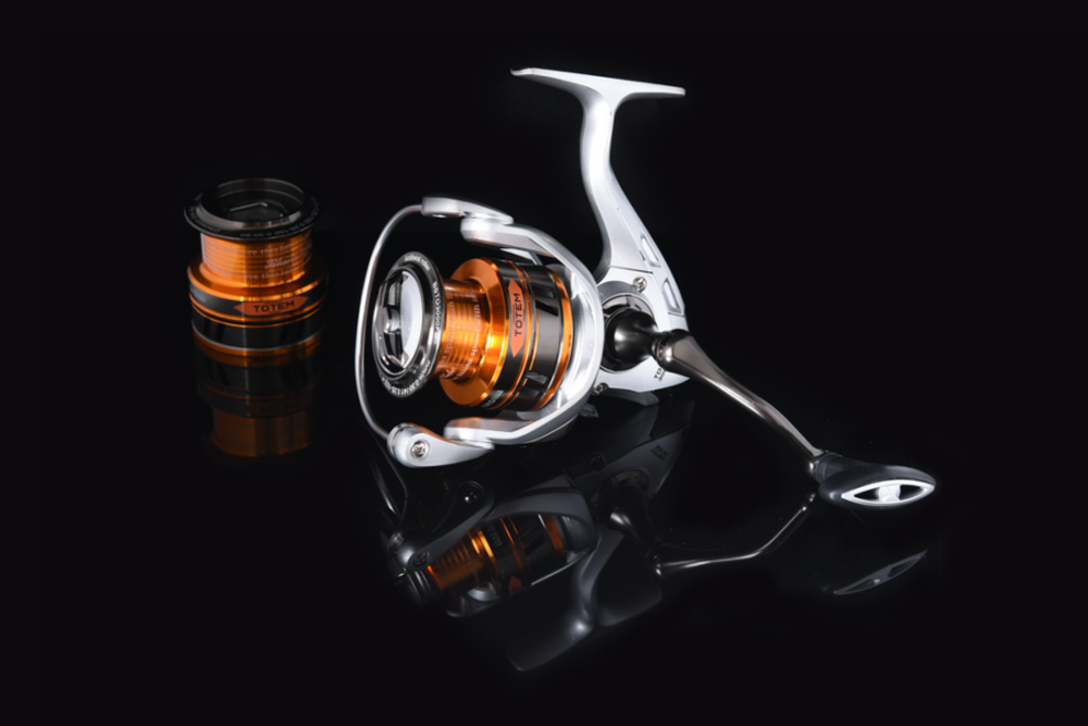 Катушка безынерционная Black Side TOTEM 2500FD (5+1 подш.)