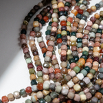 Алашаньский агат натуральный, куб 4,5мм, микроогранка