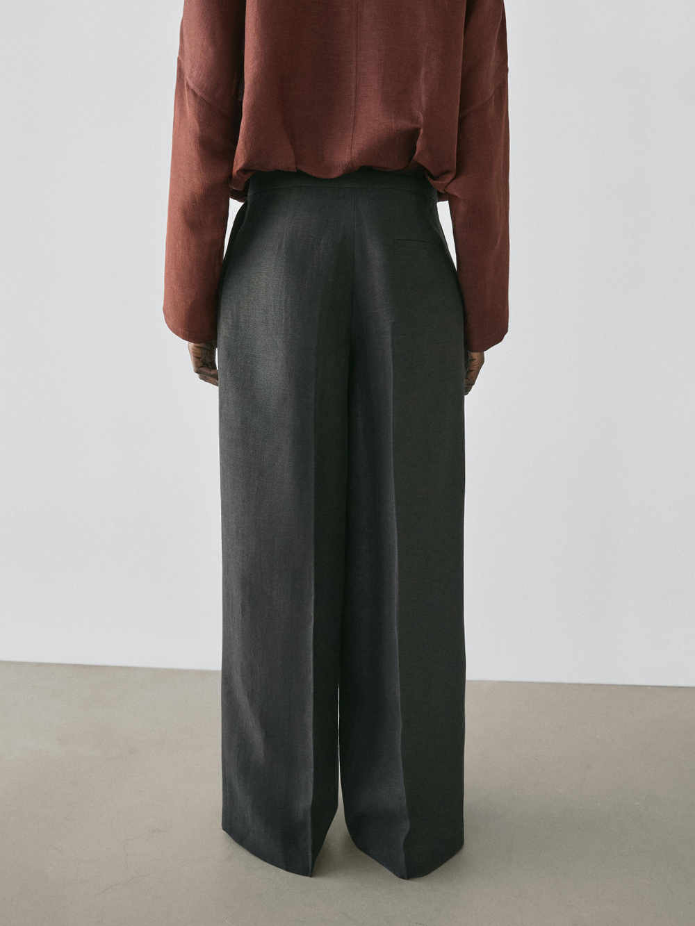 Massimo Dutti Брюки из струящегося льна, черный