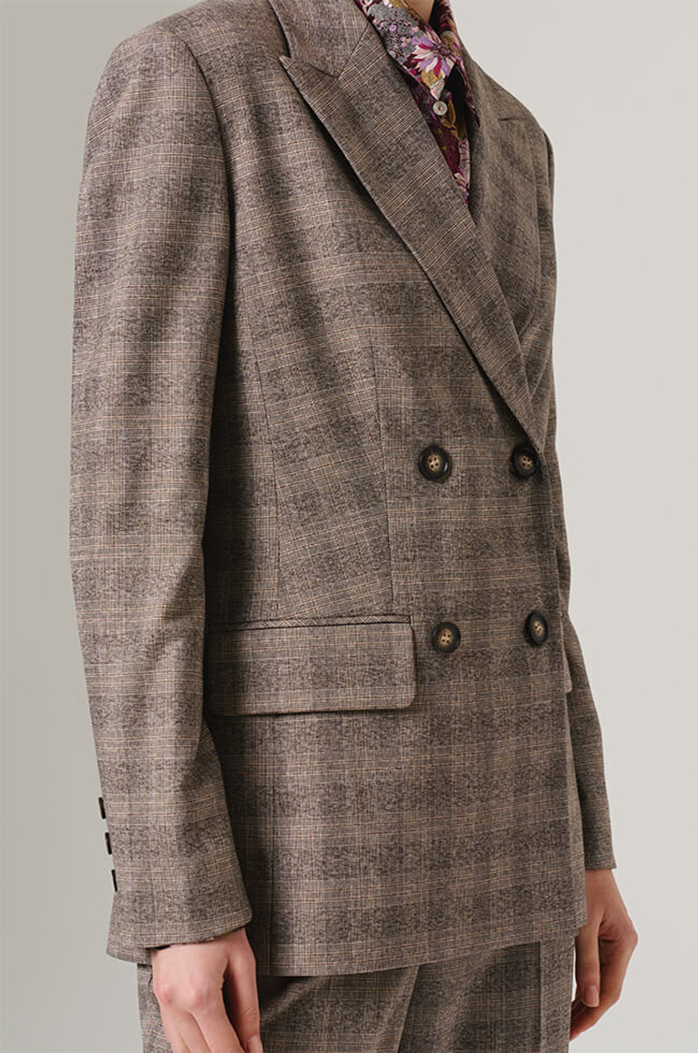 1889 Жакет женский (бежево-коричневая клетка)