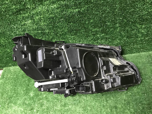 Битая Фара левая Mercedes E W213 (2016-2021) LED