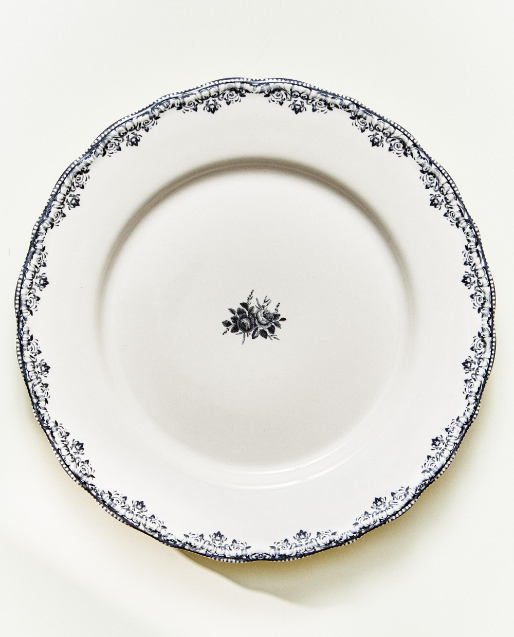 Zara Home тарелка обеденная из фаянса, цвет синий, 27 см
