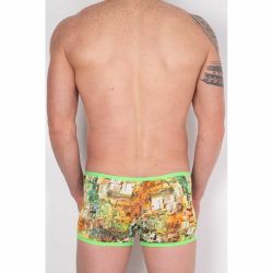 Мужские трусы хипсы  с разноцветным принтом и зеленой окантовкой Cosmos Colors CP30_GYO