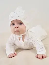 Чепчик "Голубые звезды" 0+