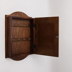 Helios Line Ключница-шкафчик Гирлянда настенный