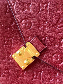 Louis Vuitton Pochette Metis