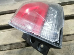 Фонарь задний правый внешний Toyota RAV4 IV (XA40) 15-19 Б/У Оригинал 8155042200