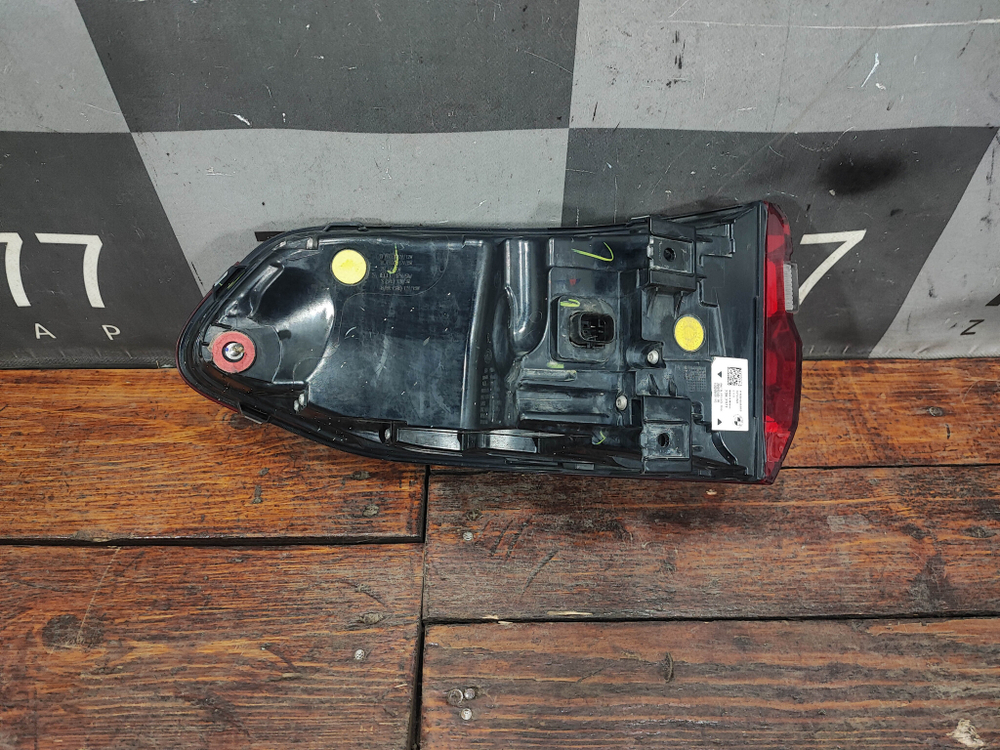 Фонарь задний правый BMW X7 (G07) 19-22 Б/У Оригинал 63217442288