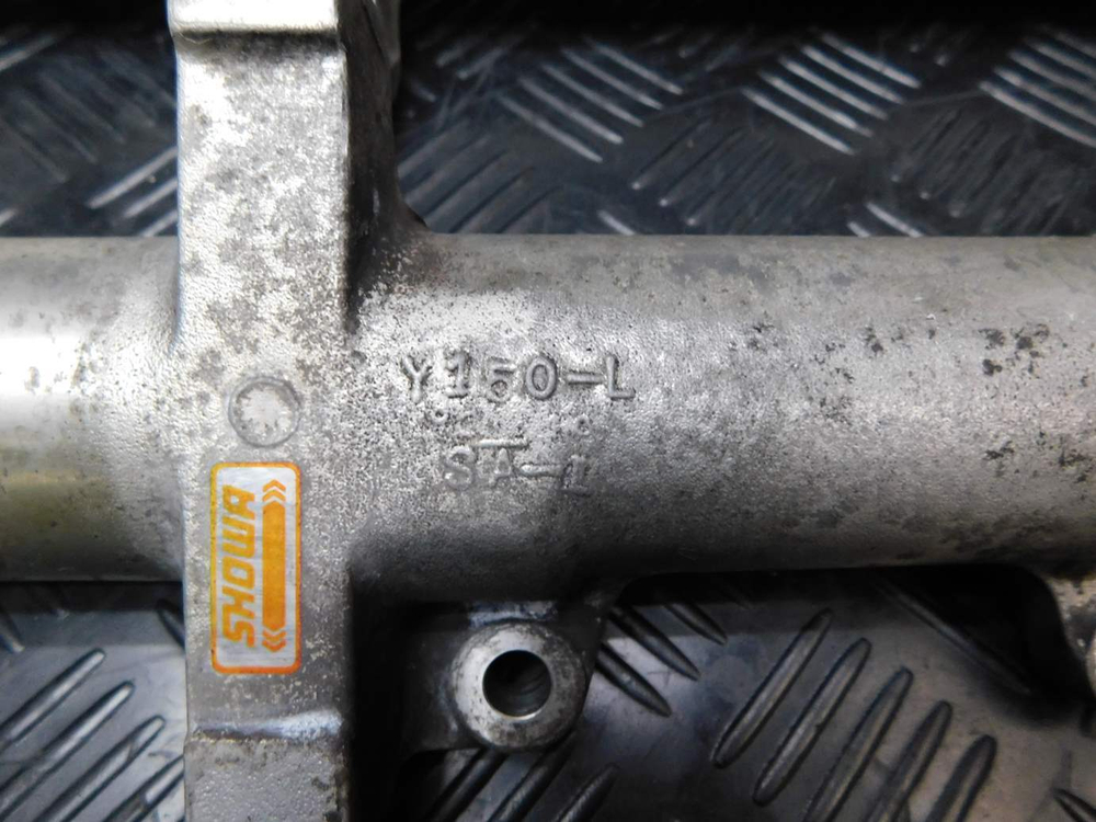 Перья вилки Yamaha Road Star XV1600