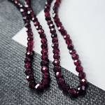 Гранат альмандин, родолит, р-р 4мм, цена за нить 10 см