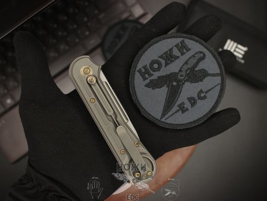 Складной нож WE Knife Double Helix 815F c клинком из стали CPM-S35VN, рукоять титан