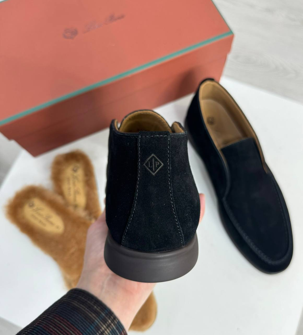 Лоферы Loro Piana с меховой стелькой