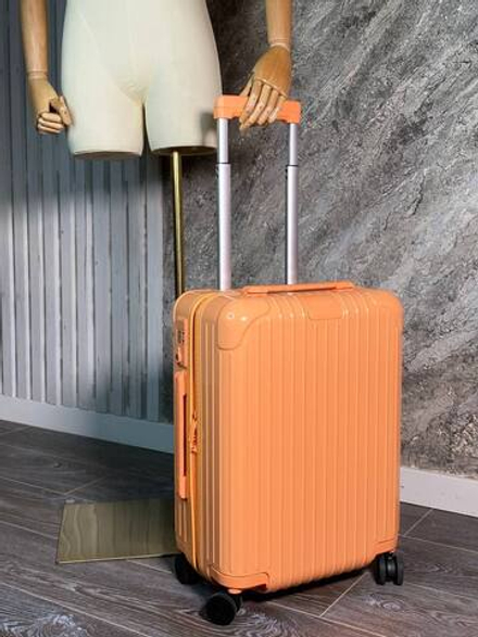 Чемодан Rimowa