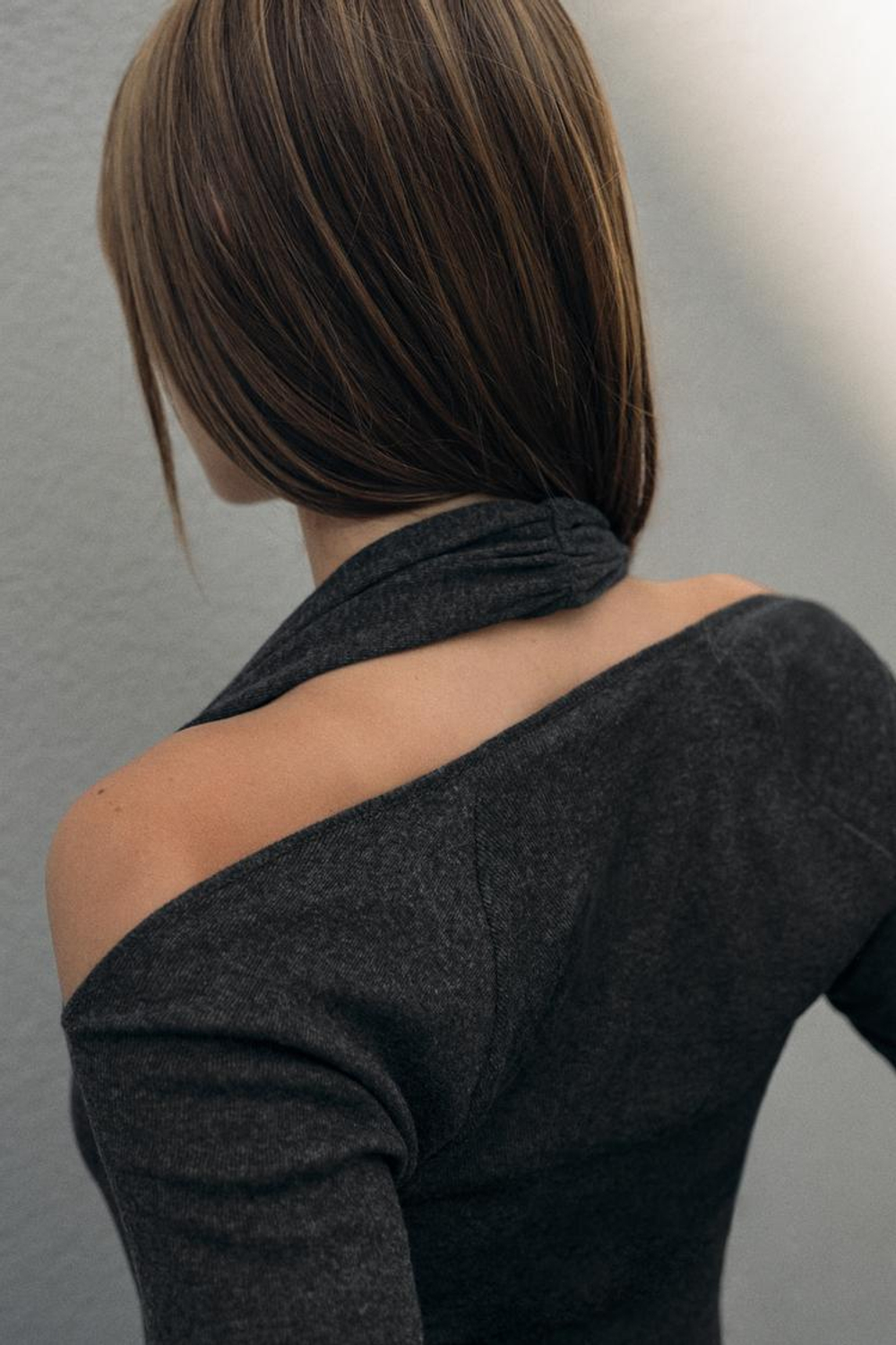 ZARA ФУТБОЛКА С БОЛЕРО, ТЕМНЫЙ МЕЛАНЖ