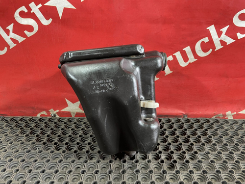 Бачок омывателя лобового стекла