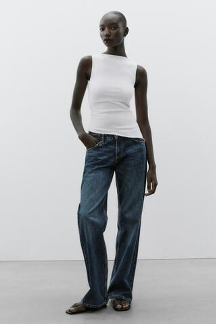ZARA АСИММЕТРИЧНАЯ ФУТБОЛКА СО СБОРКАМИ, БЕЛЫЙ