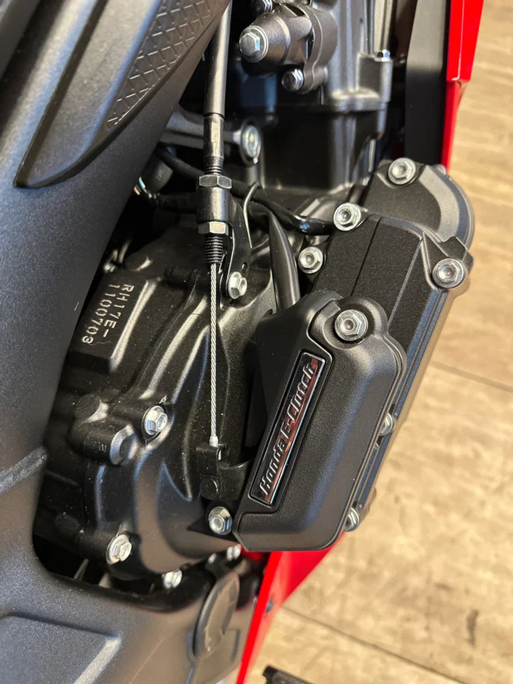 HONDA CBR650R E-Clutch