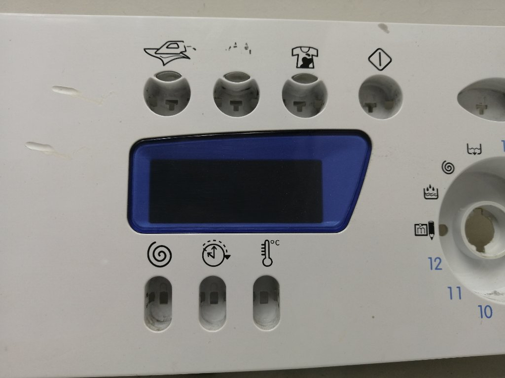 WIUE10 кт91 Лицевая панель для стиральной машины Indesit 148028359 б/у