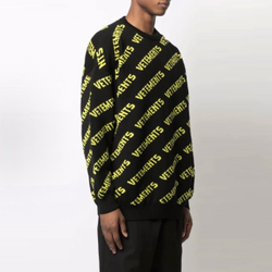 Свитер Vetements