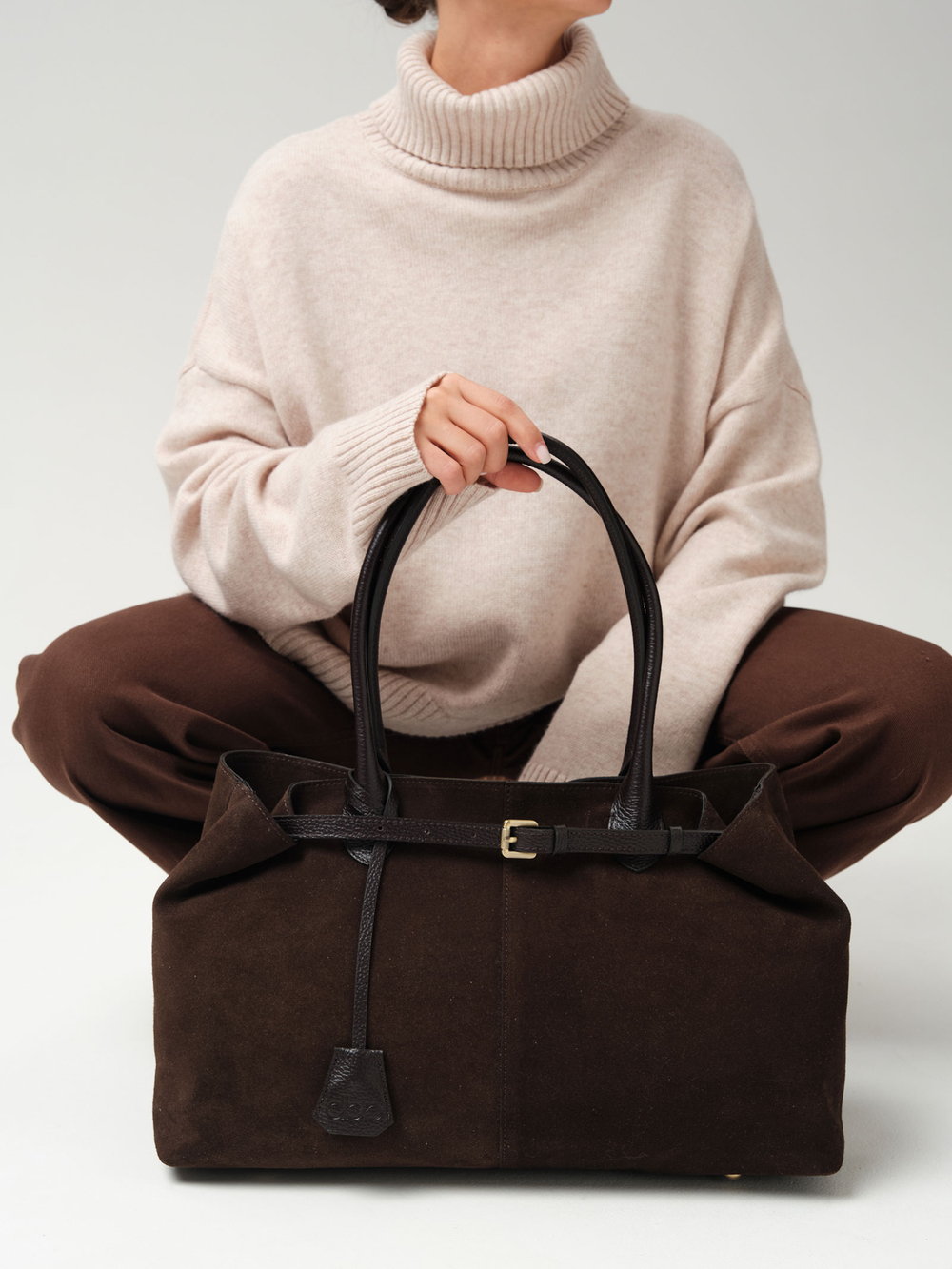 Замшевая сумка Daniela DBR 31375 черный каштан