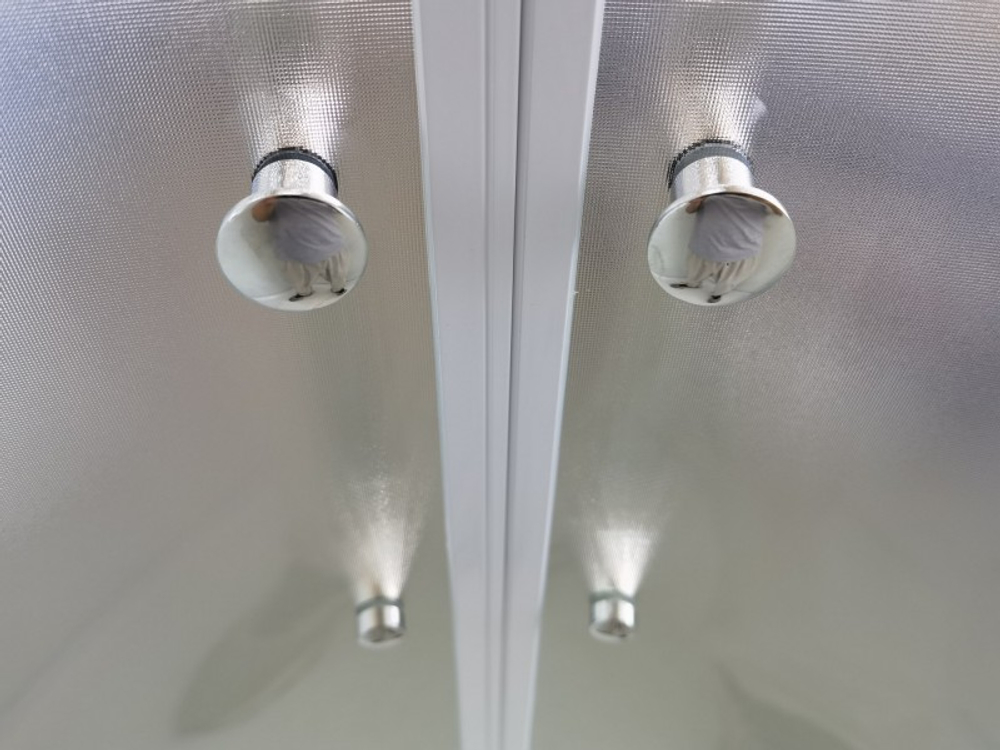 Душевая кабина Esbano (Эсбано) ES-L110CR, с низким поддоном, с электрикой и LED освещением, 110х110х210