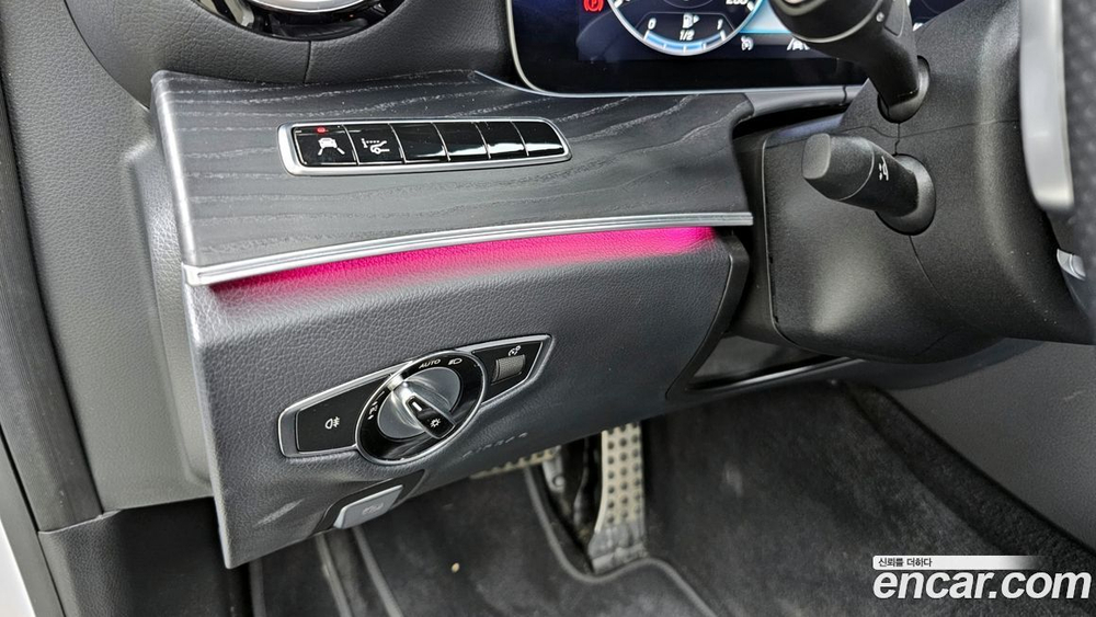 Mercedes-Benz E-Class W213 E220d Cabriolet (09.2020)