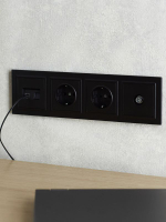 Рамка 4-м BRITE РУ-4-БрЧ черн. IEK BR-M42-K02