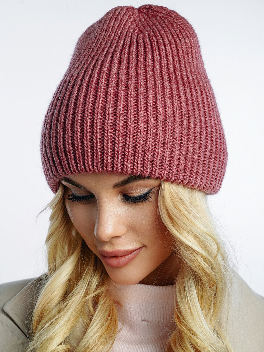 Шапка вязаная "Fishka" Брусника
