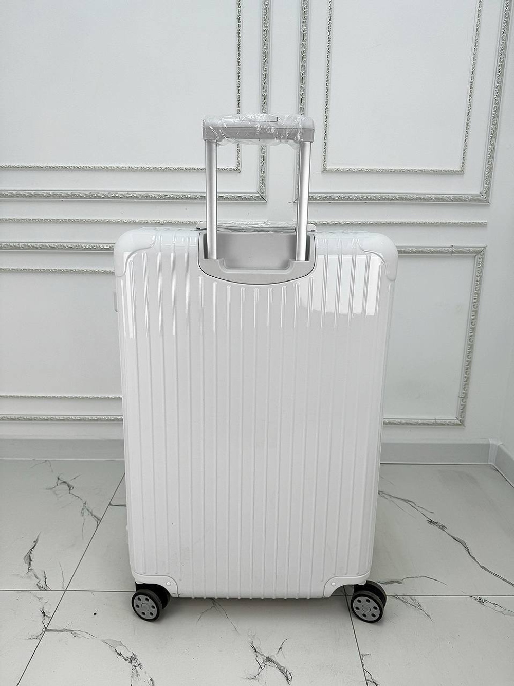 Чемодан Rimowa М