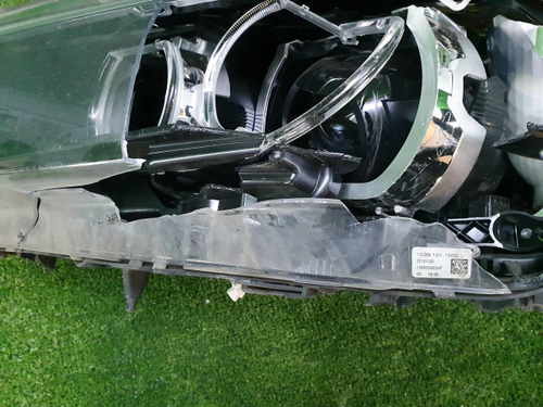 Битая Фара левая BMW 5er G30 (2017-2020) LED