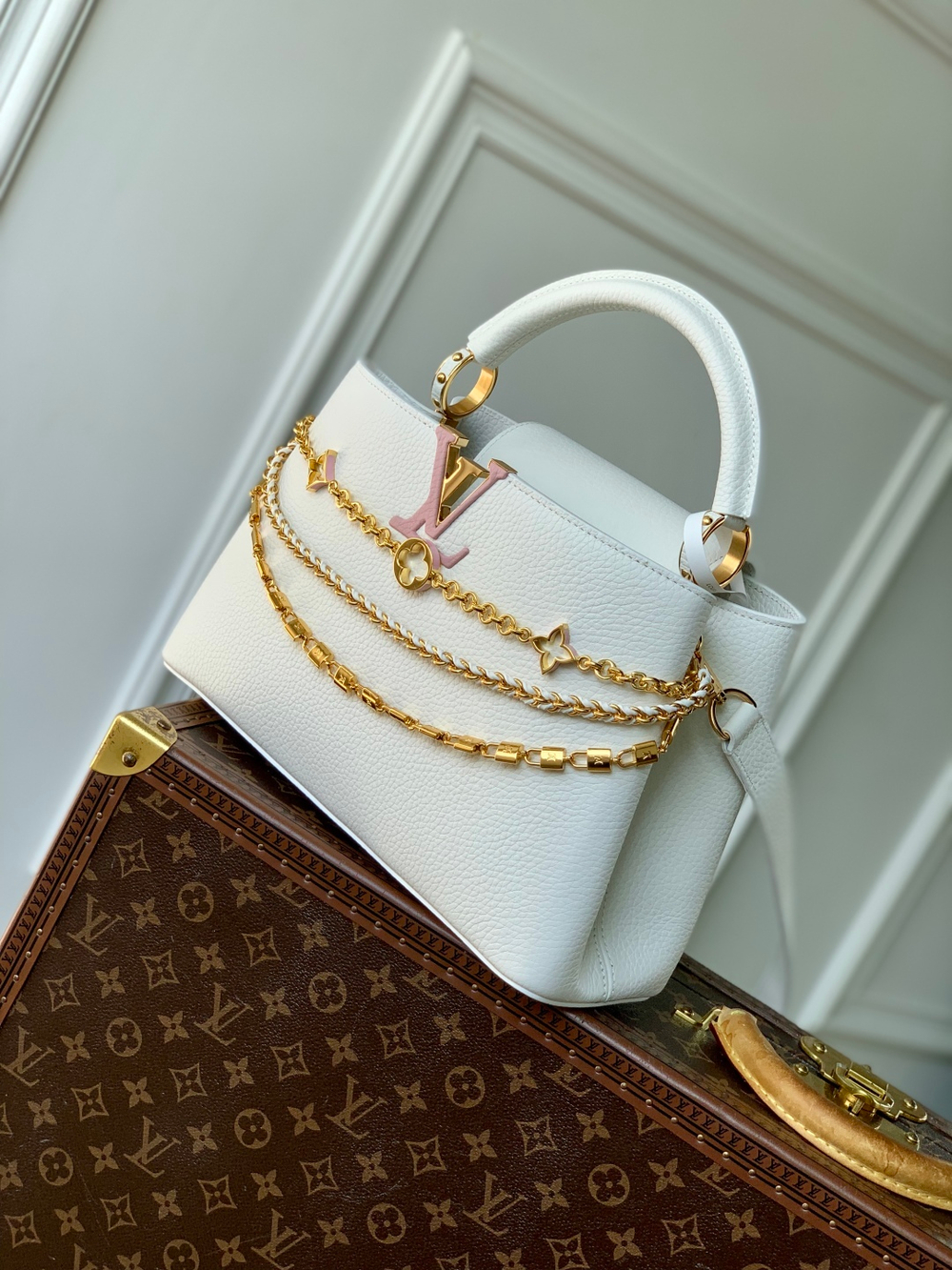 Louis Vuitton Capucines (3 sizes)