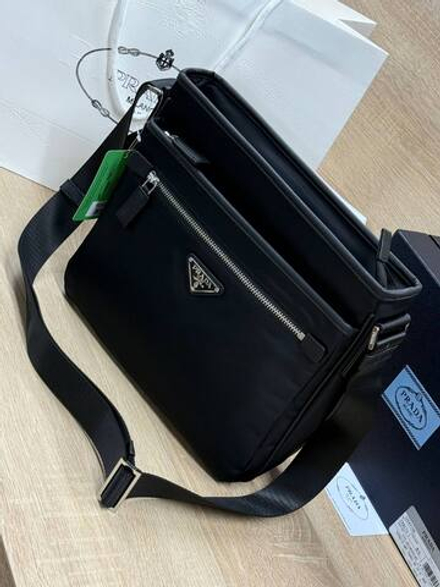 Сумка-мессенджер Prada