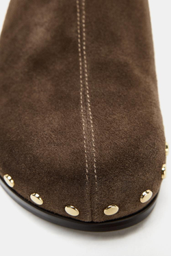 ZARA КОЖАНЫЕ САБО С ЗАКЛЕПКАМИ, КОРИЧНЕВЫЙ