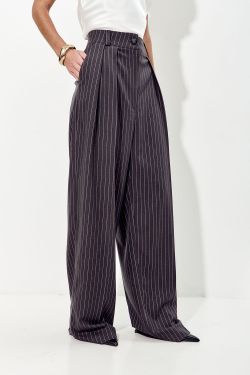 Брюки палаццо свободные с защипами темно-серого цвета в полоску