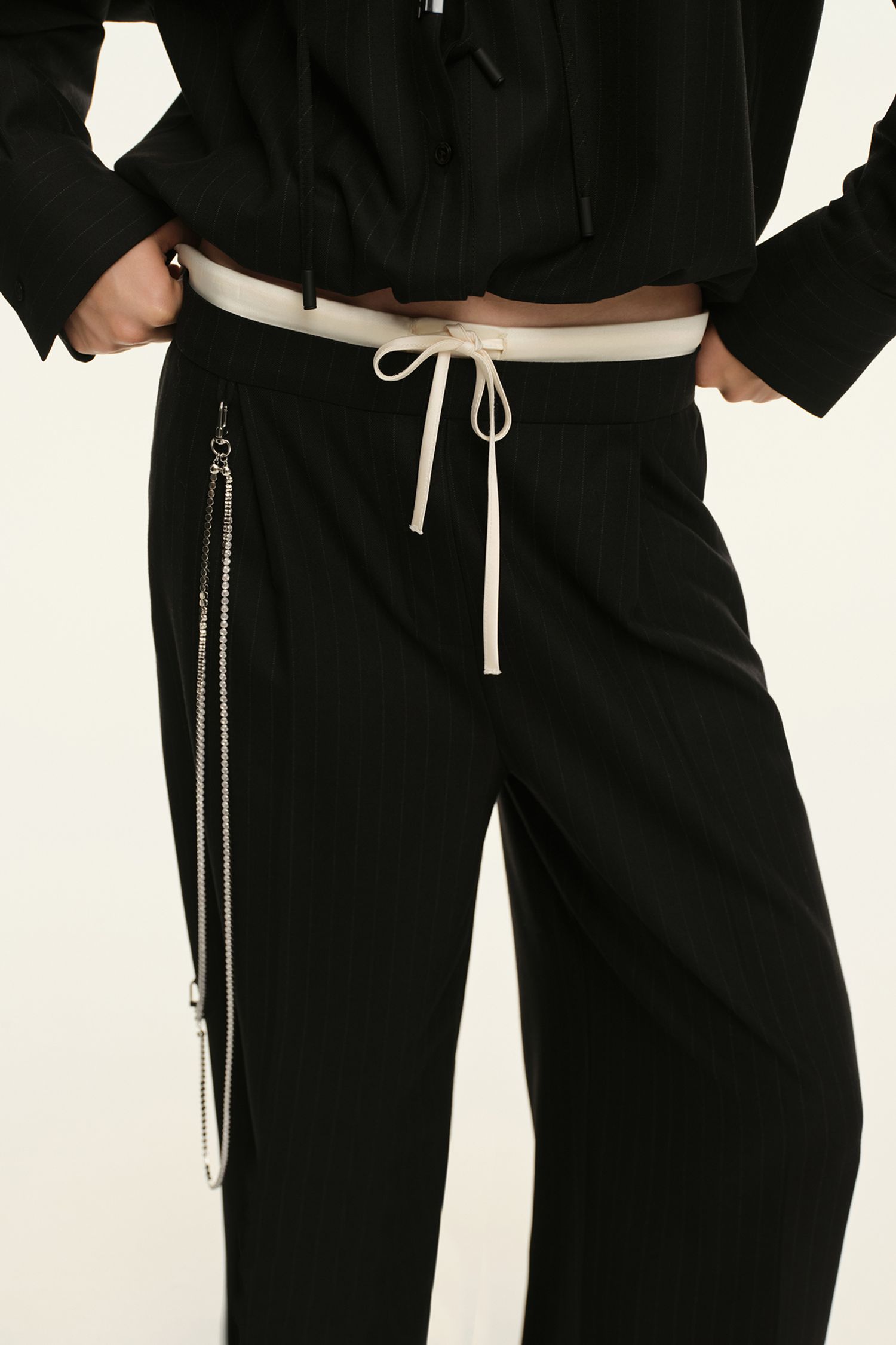 Брюки с цепочкой (Рири), черные в полоску