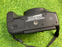 Canon EOS 750D Kit 18-55mm IS II (11.200 кадров)