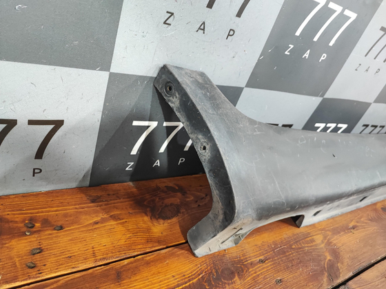 Накладка порога правая Kia Sportage 3 (SL) 10-16 Б/У Оригинал 877523U000